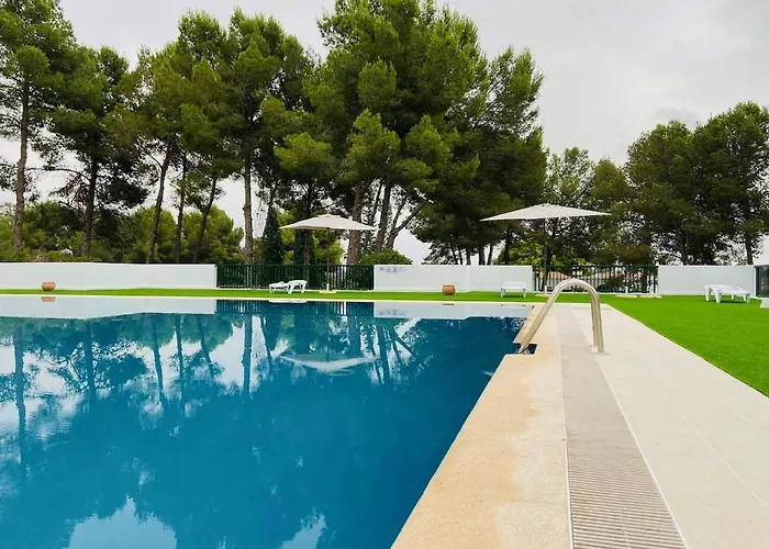 Casa Mayor カントリーハウス Tous